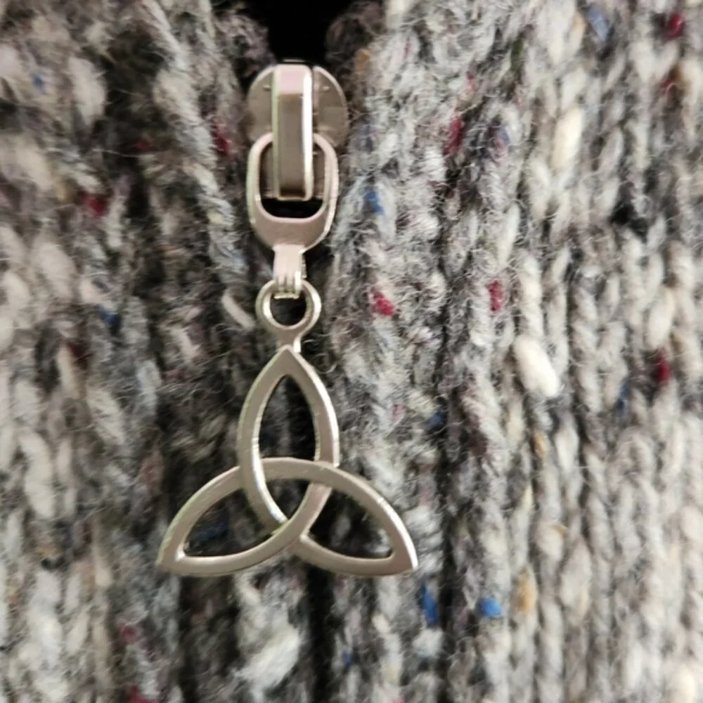 Inis Crafts Wool hooded Cardigan sweater size medium - Picture 8 of 11
